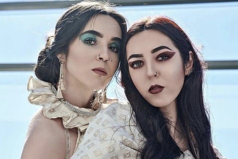 No Frills Twins image