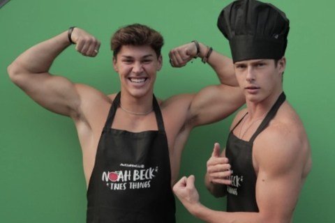 Noah Beck Tries Things image