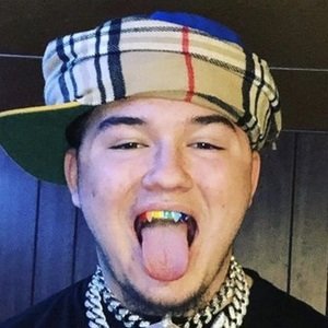 1milonmyneck, 23 (TikTok Star)