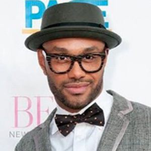 Aaron Paul, 53 (Chanteuse pop)