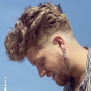 Aaron Vankampen image 6