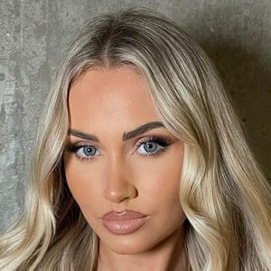 Abby Benson, 23 (Instagram Star)