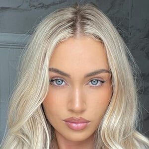 Abby Benson, 23 (Instagram Star)