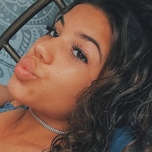 Abby Horn, 22 (Estrella de TikTok)