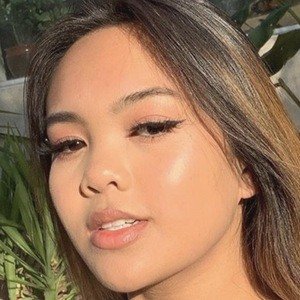 Abby Shogo, 25 (TikTok明星)