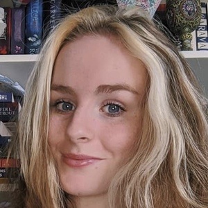 abbysbooks, 26 (TikTok Star)