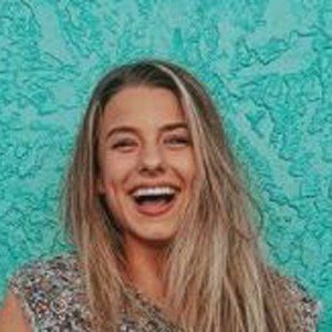 Abi Davis image 5