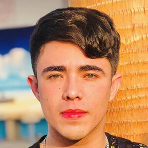 Abraham León image 5