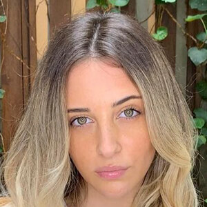 Abril Duhalde, 27 (Instagram Star)