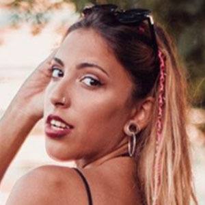 Abril Espoille, 26 (Instagram Star)