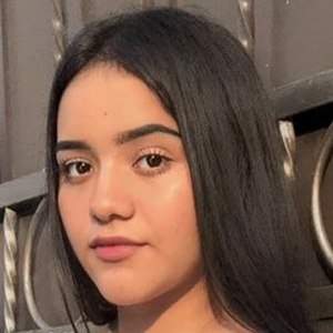 abril.alvrz, 23 (TikTok Star)