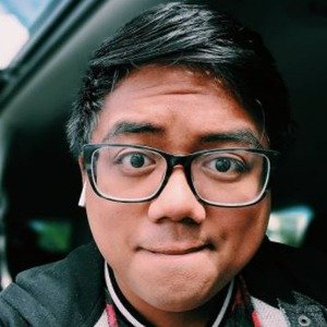 Acai, 29 (Estrella de YouTube)