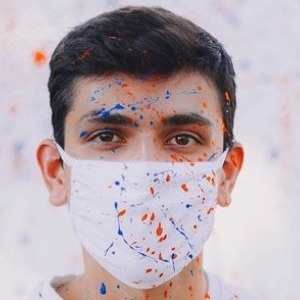 Adam Barrera, 25 (Estrella de TikTok)