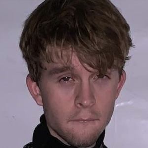 Adam Hochstetter, 24 (Attore TV)