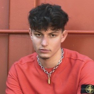 Adam Medvedev image 3