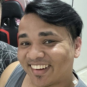 Adeh Oliveira, 35 (YouTube Star)