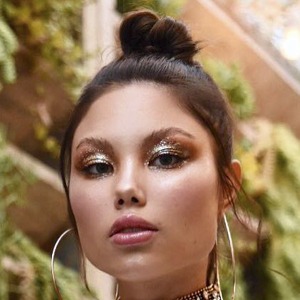 Adelina Novak, 29 (Model)