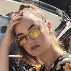 Adina Marina, 24 (TikTok明星)