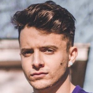 Adri Contreras image 8