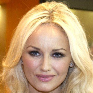 Adriana Karembeu image 2