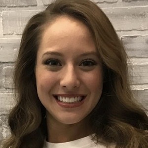 Adrianna Myers, 28 (TikTok明星)