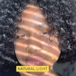 Aemerie Somvilay, 19 (Instagram Star)