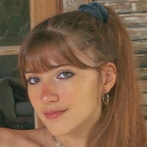 Ágatha Dela Nina, 20 (TikTok Star)