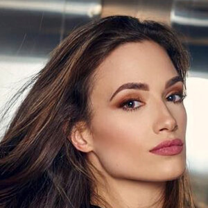 Agathe Anneg image 5