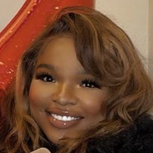 agbodoll7, 28 (TikTok Star)