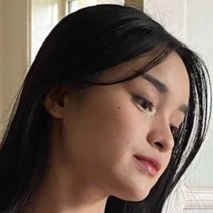 Aicy Shinmari, 19 (TikTok Star)