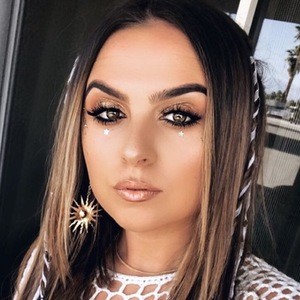 Aideen Murphy, 30 (Instagram Star)