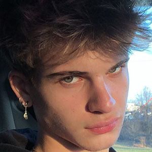 Aiden Marceron, 23 (鼓手)