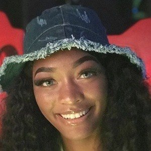 Aiesys Mial, 22 (TikTok明星)