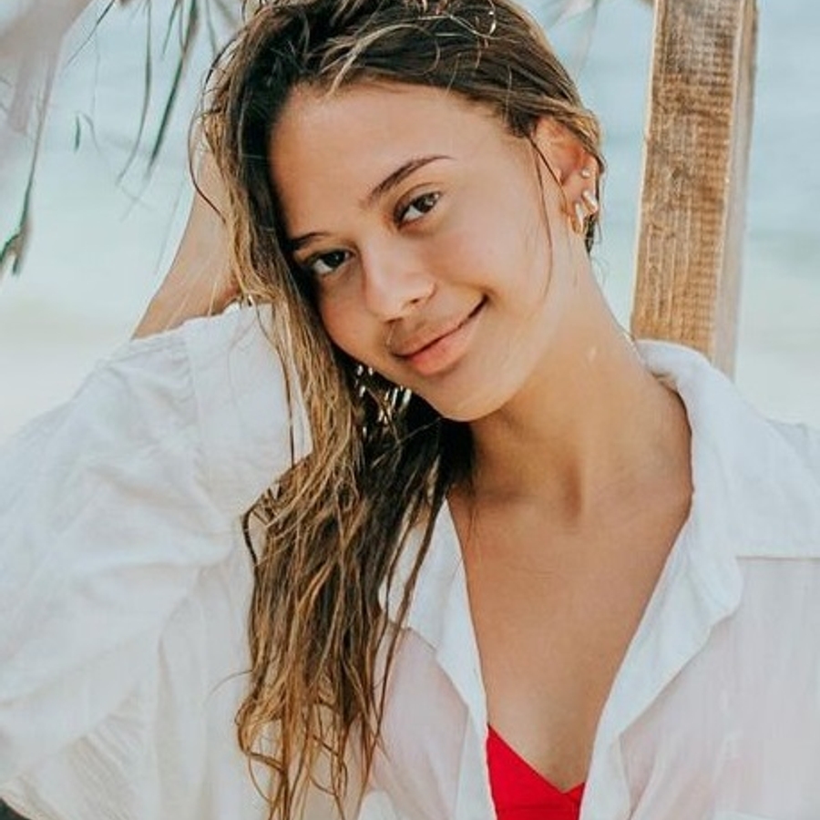 Aila Loures, 22 (TikTok Star)