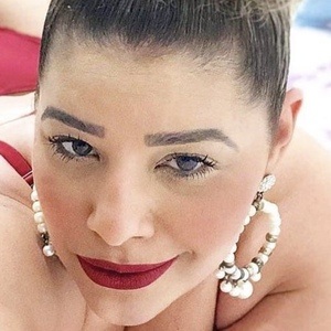 Aila Menezes, 37 (Instagram Star)