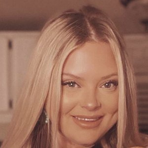 Aimee Hall image 5