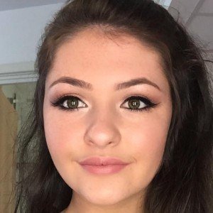 Aine Carroll image 3