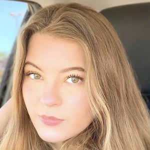 Ainslee Smith, 25 (TikTok明星)