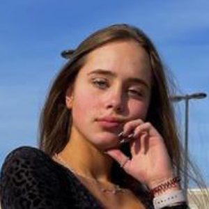 Ainsley Czarnecki, 22 (TikTok Star)