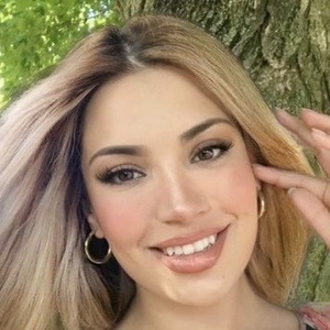 Aisha Naz, 29 (Instagram明星)