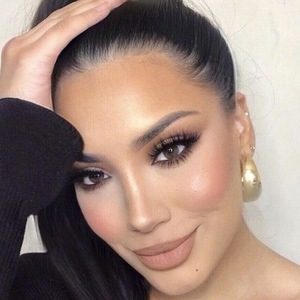 Aisha Naz, 29 (Instagram明星)