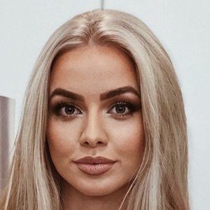 Ajla Peco, 29 (Instagram明星)