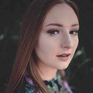 Alaina Violet image 3