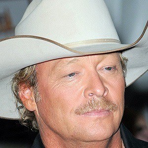 Alan Jackson, 67 (乡村歌手)