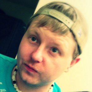 Alan Scott, 38 (乡村歌手)