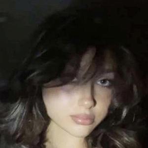 Alana Rose, 19 (Estrella de TikTok)