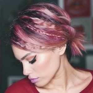 Alanna Durkovich, 35 (Blogger)