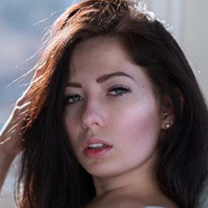 Alanna Pearson, 30 (Instagram Star)