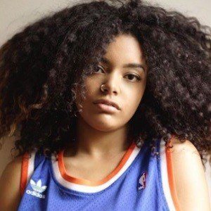 Alaya Lee, 29 (R＆B歌手)