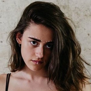 Alba Castelló, 22 (TikTok Star)
